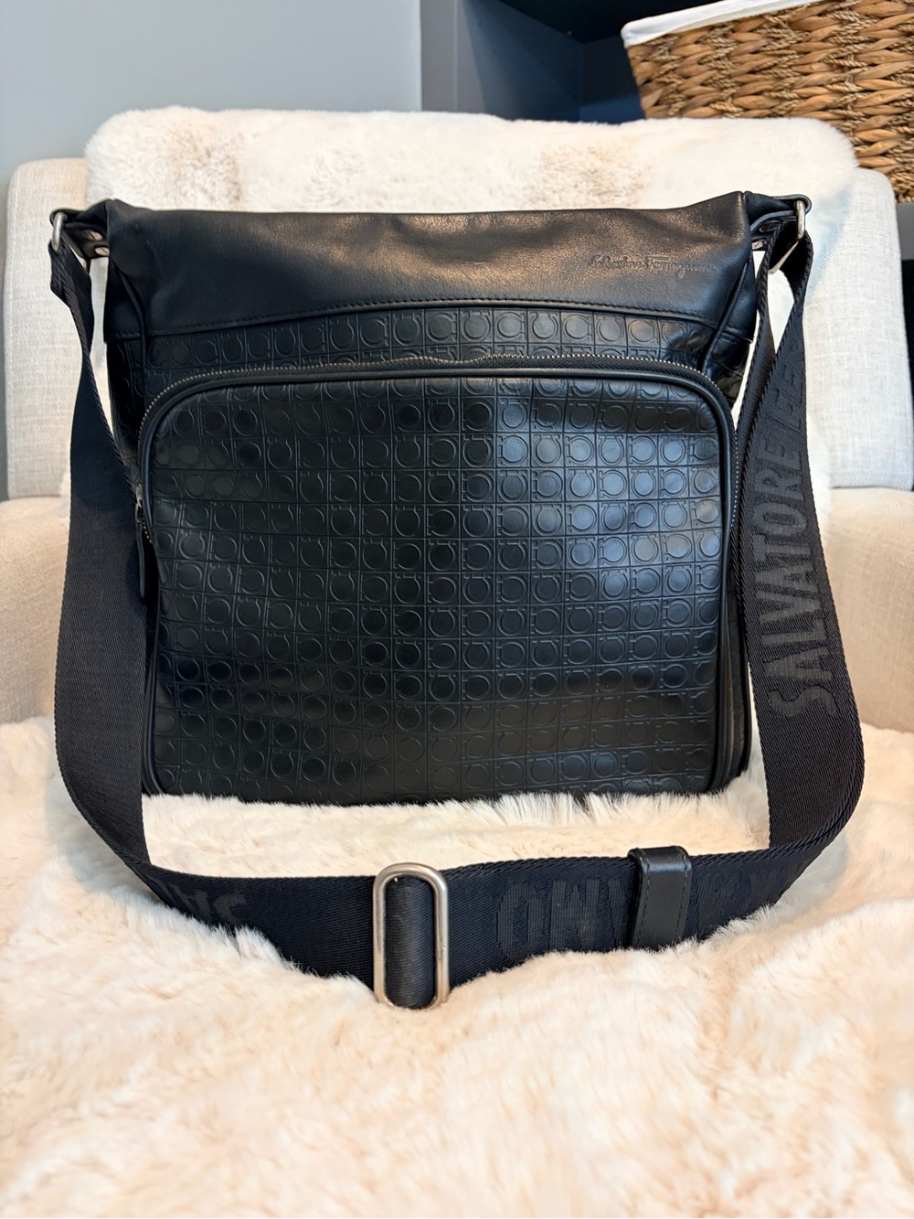 Salvatore Ferragamo Large Gancini Black Leather Messenger Crossbody Bag